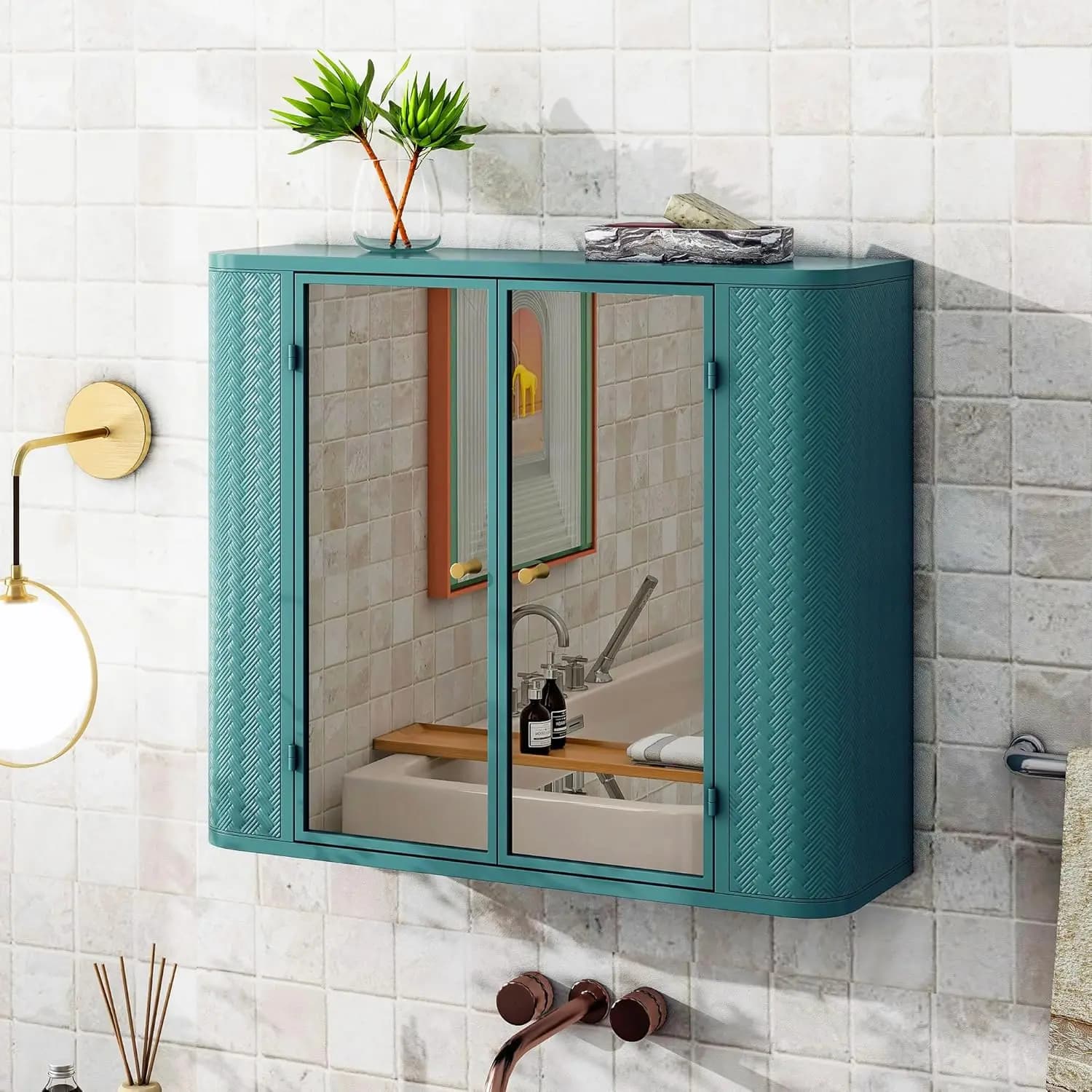 Armadietto da Bagno a Parete con Specchio e Ripiani, Struttura in Metallo, Personalizzabile