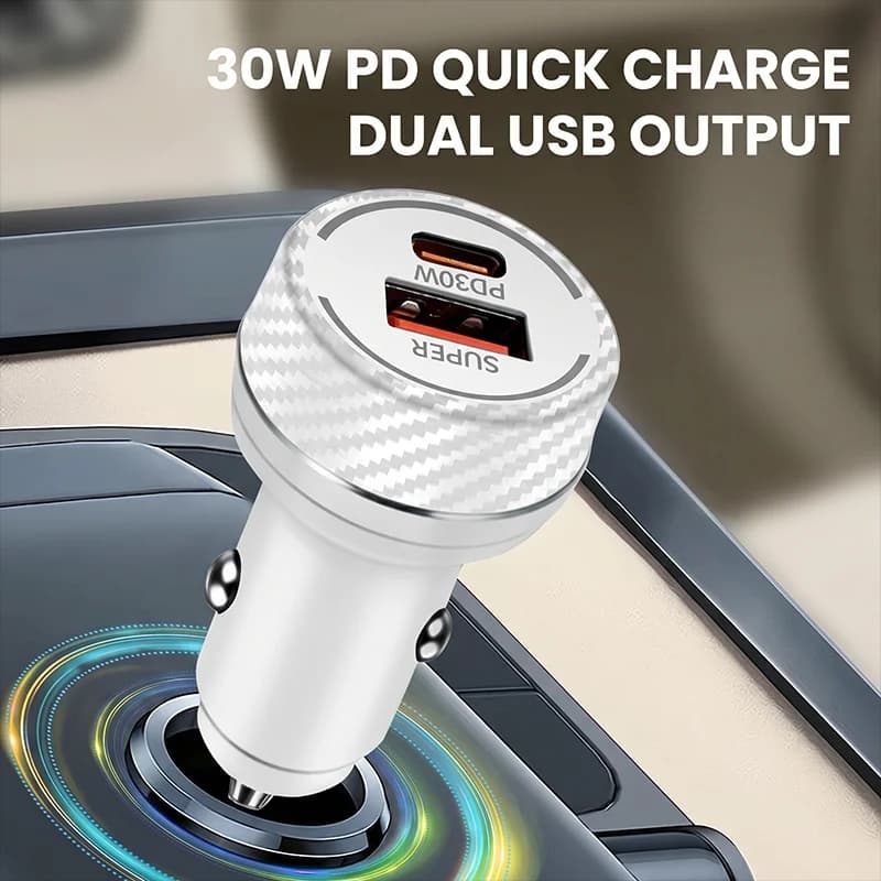 Caricabatterie per Auto 60W Max con PD30W Tipo C e QC30W USB A, Doppia Porta, Adattatore Rapido, Texture in Fibra di Carbonio, Luce LED Blu, Compatibile con Veicoli 12-24V