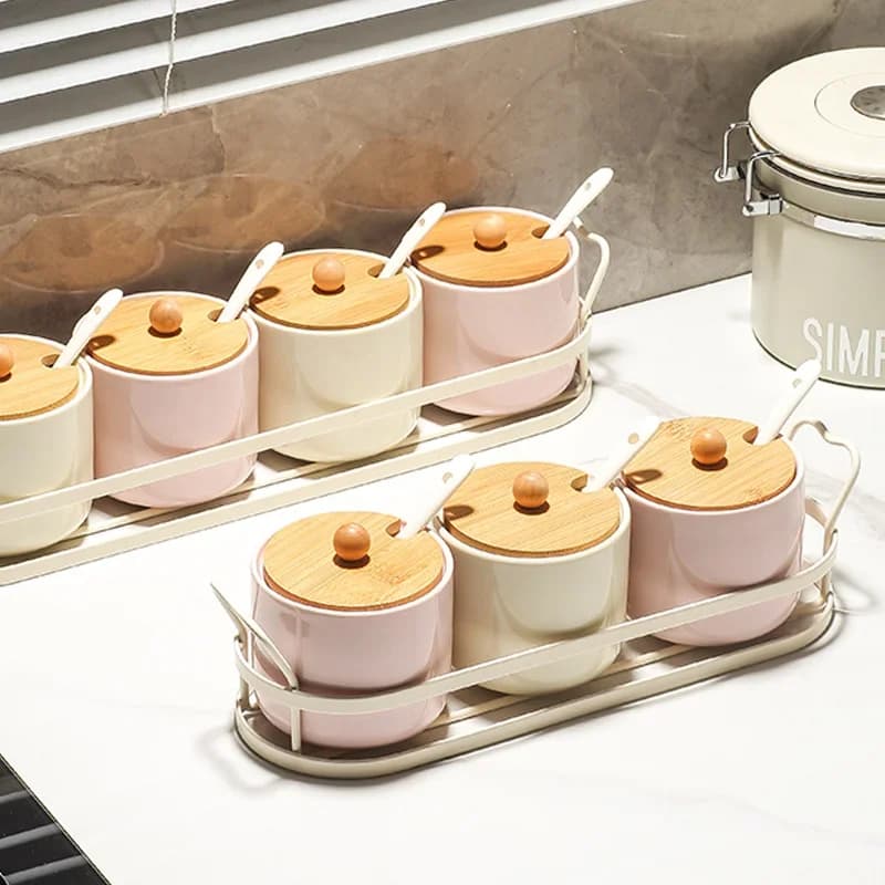 Scatola di condimento in ceramica per la casa Set di barattoli di condimento per la cucina di casa bottiglia di condimento per pepe aromatizzato ripiano per barattolo di sale accessori da cucina