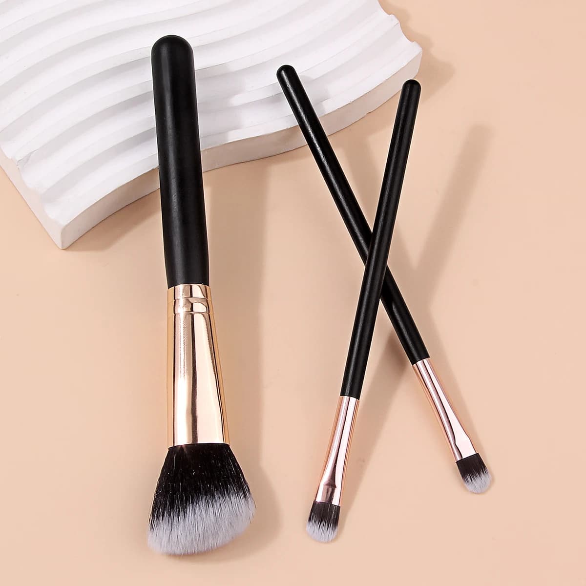 3Pcs Makeup Brushes Set, Powder Blush Brush & Concealer Eyeshadow Brushes, Face Eye Makeup Tools for Daily Makeup