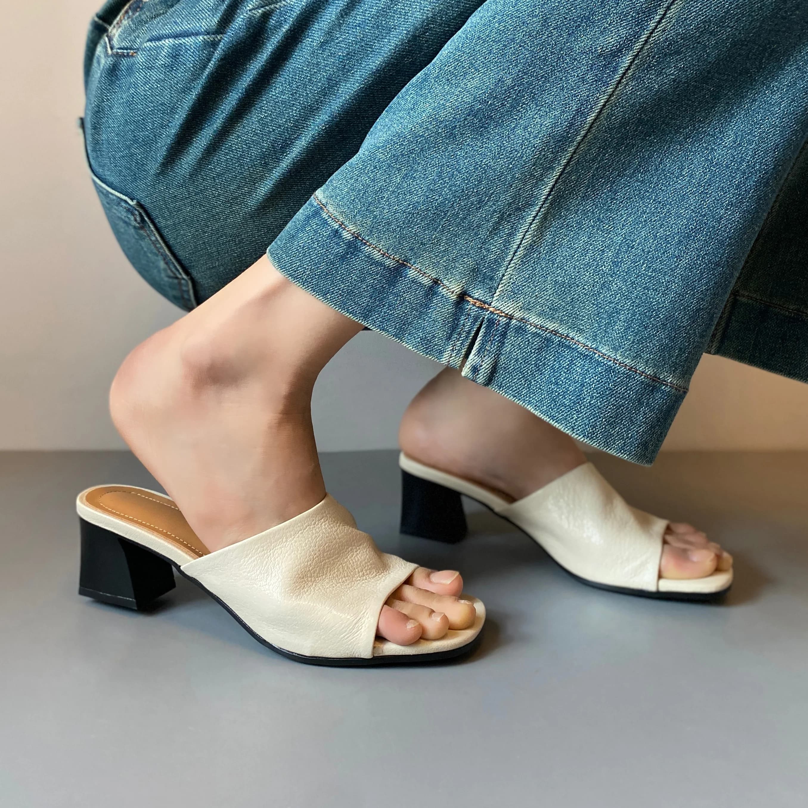 SIXWOO Ciabatte Silenziose in Pelle di Pecora con Fibbia, Sandali da Pendolare con Tacco Spesso, Stile Vacanza, Nuovo Arrivo, Mocassini Casual con Tacco Basso