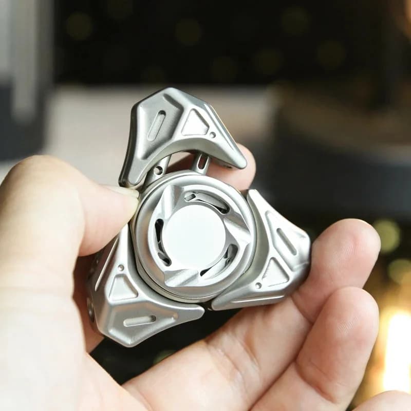 Fidget Spinner in Acciaio Inossidabile Open-Armor, Giocattolo Tascabile EDC per Adulti e Bambini, Regalo per Alleviare Ansia e ADHD