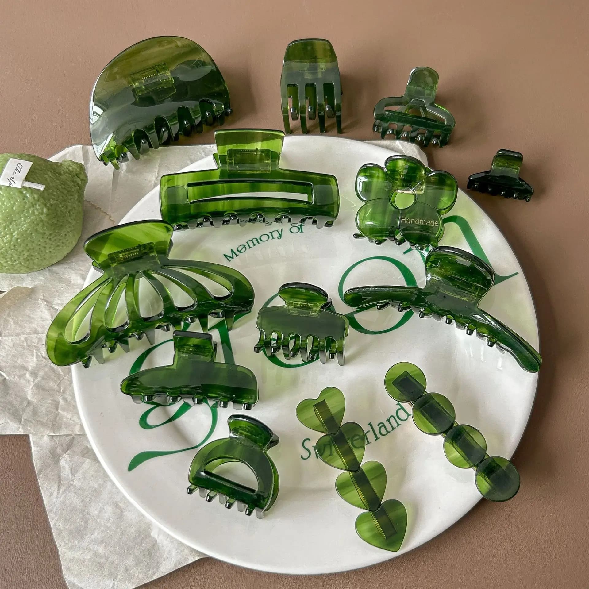 Clip di squalo verde scuro in acetato francese di fascia alta, temperamento semplice, forcina per capelli sul retro della testa, ornamento per capelli fresco da donna