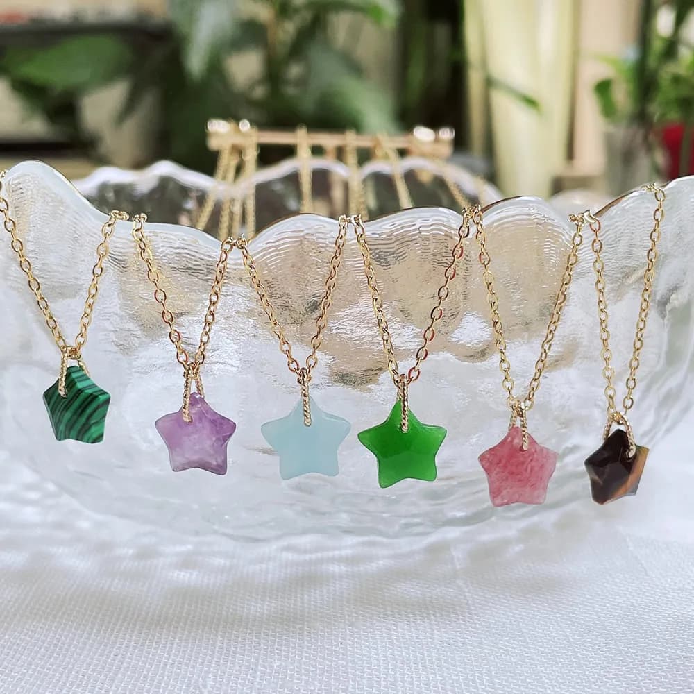 Natural Crystal Stone Pendant Necklaces for Women Small Star Charm Five Pointed Amulet Pendulum Amethysts Necklace Christmas