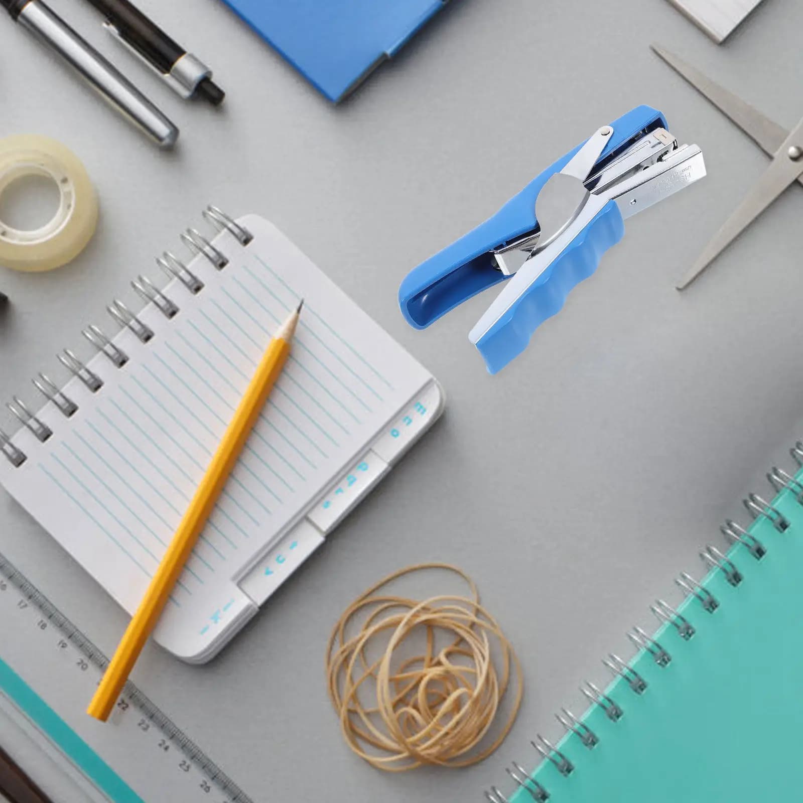 Cucitrice Portatile Blu Ergonomica per Ufficio e Scuola, Strumento di Cucitura da Scrivania Multiuso per Documenti, Cucitrice Robusta da Tavolo