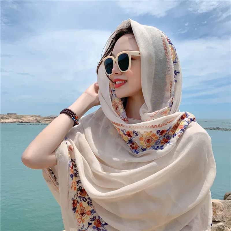 Foulard da donna musulmano Four Seasons Sciarpa con scialle Ricamo Moda Protezione solare per esterni Bandane da viaggio e protezione dal vento
