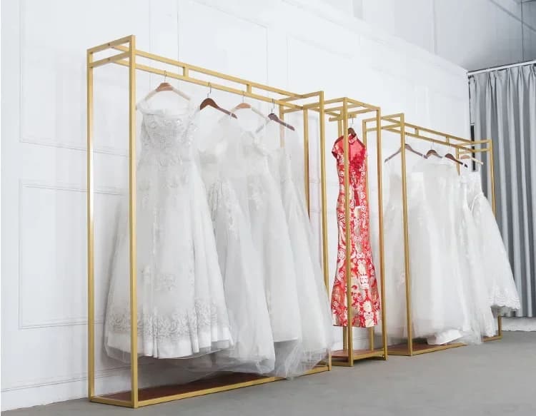 Appendiabiti da sposa nordico, espositore di fascia alta, appendiabiti da pavimento in stile, appendiabiti da negozio di abiti da sposa in ferro