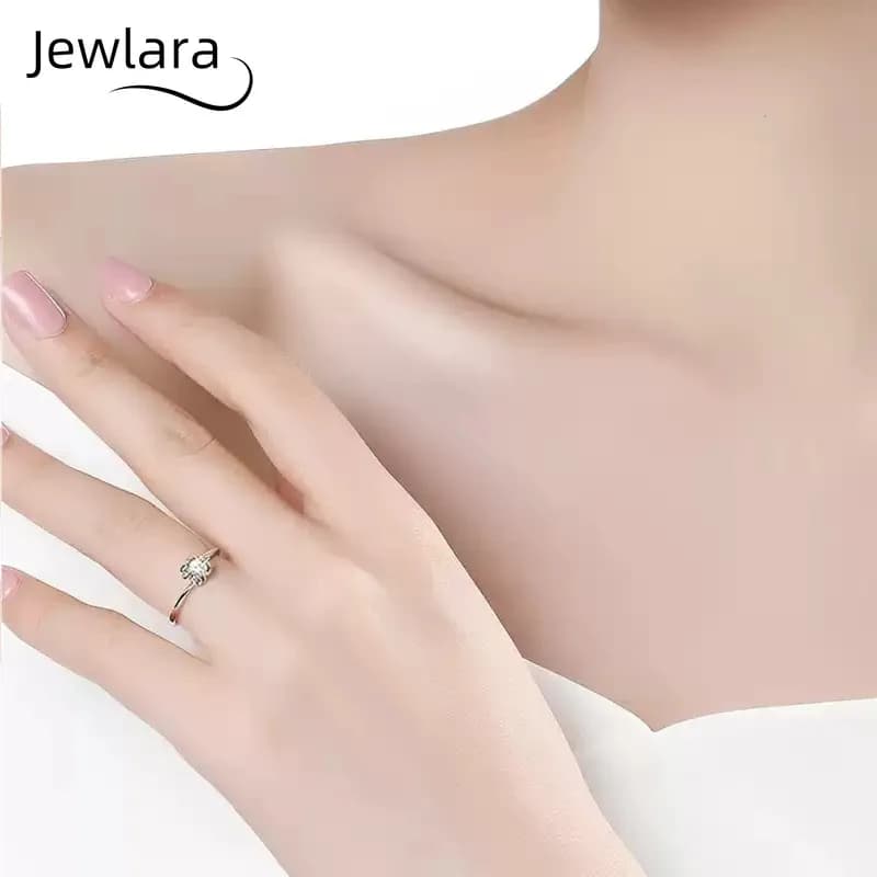Anello in Argento 925 con Diamante Mozzarella Jewlara, Anello da Donna di Alta Classe, Lusso Discreto, Anello Nuziale con Diamante Simulato, Gioiello alla Moda