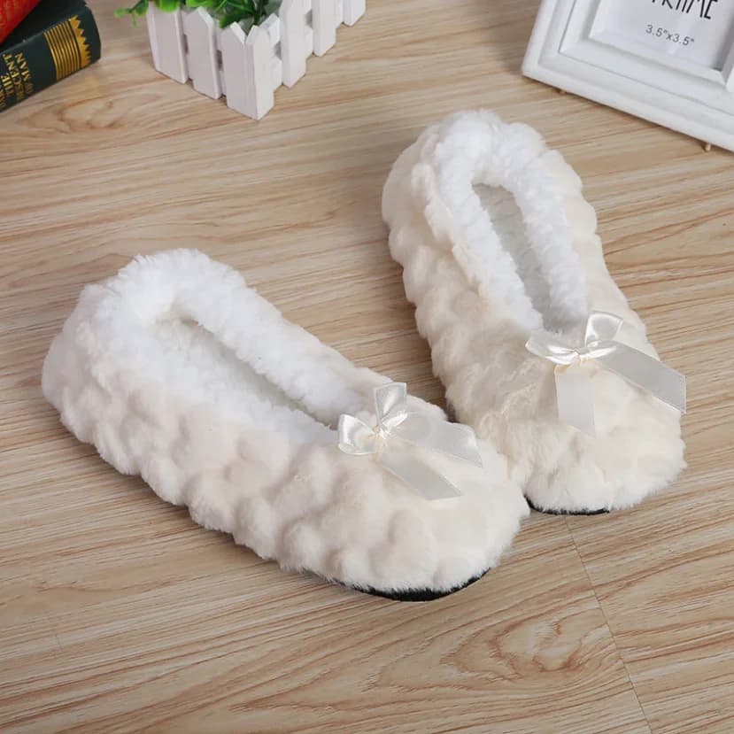 Fluffy Female Floor Slipper Women's Winter Faux Fur Plush Grip Soft Cute Funny Indoor Home hairy Love Heart House Shoe Warm Bow