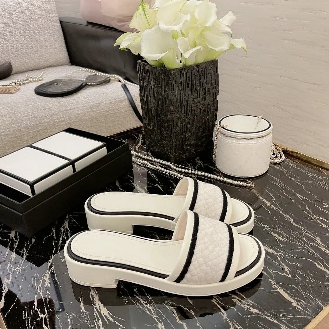 White Quilted Black Stripes Platform Slide Sandals Low Heel Slip On Women Summer Mules