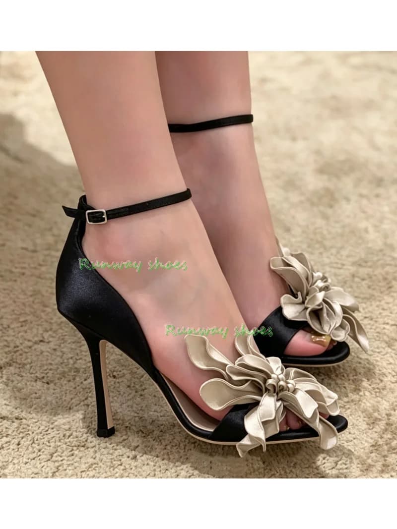 Satin 3D flowers High-Heeled Sandals Square Head Open Toes Ankle Girdle Ankle Girdle Dinner Luxury Women's Shoes 2026 New