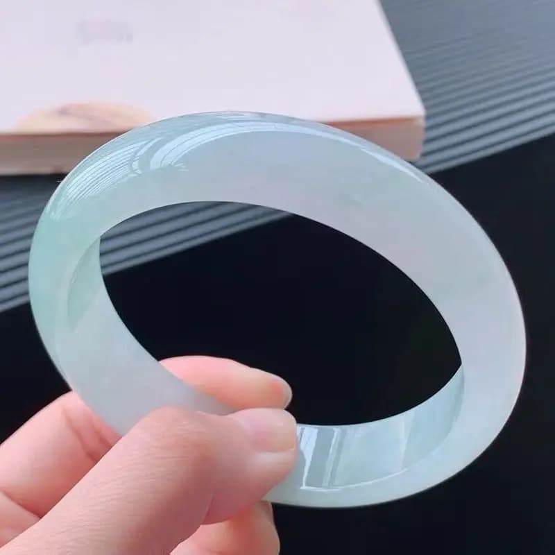 Myanmar for women, ice waxy single-color translucent jadeite bracelet