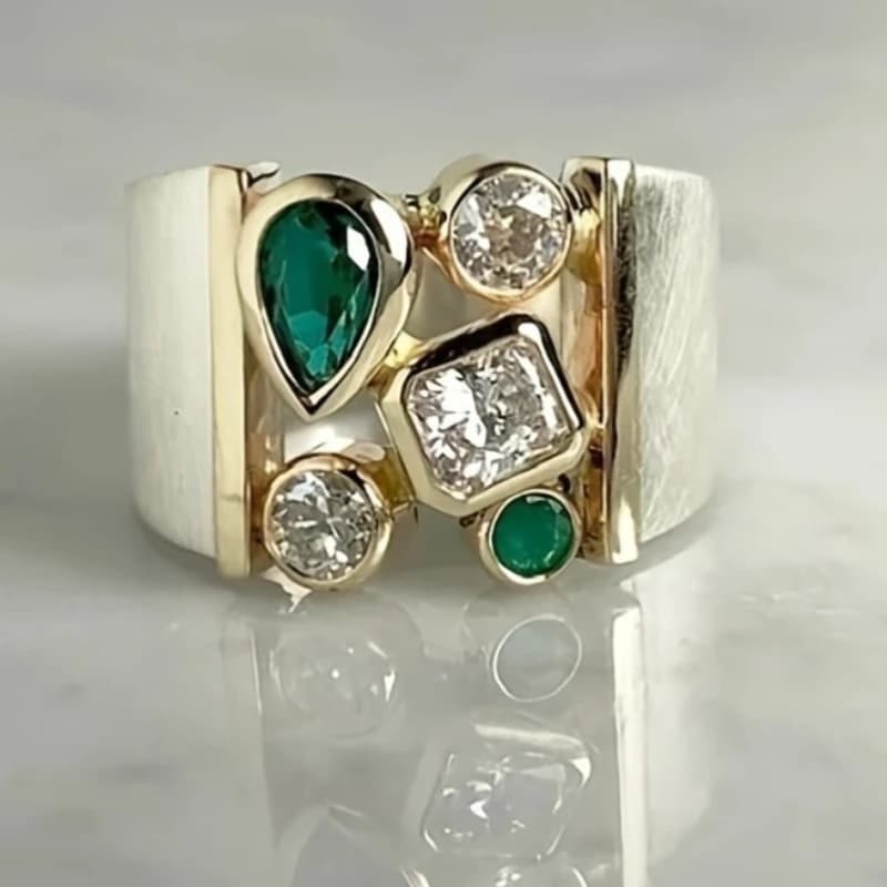 Anelli da Donna in Stile Bohémien con Zirconia Sintetica Verde Retrò, Design Creativo a Faccia Larga con Zircone, Accessori di Gioielleria Versatili e alla Moda