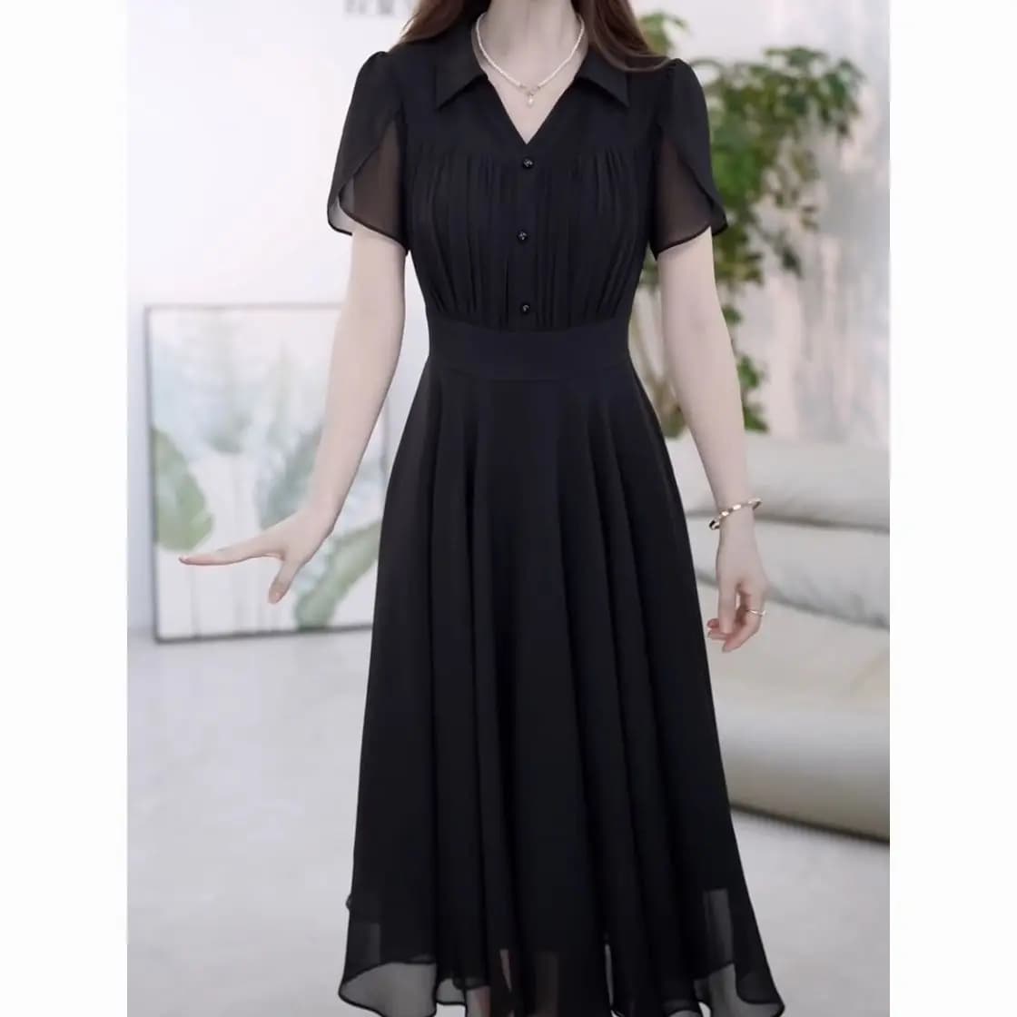 Elegante Abito Estivo 2025 in Chiffon da Donna, Sottile e Raffinato, con Gonna Midi a Vita Stretta, alla Moda, in Misto Poliestere per Primavera