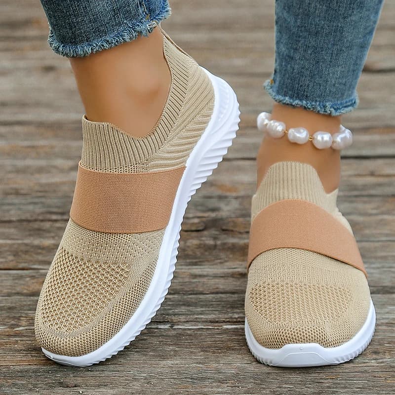 Scarpe da ginnastica casual in maglia primavera estate da donna slip on scarpe basse in mesh traspirante donna comode scarpe da corsa con suola spessa antiscivolo
