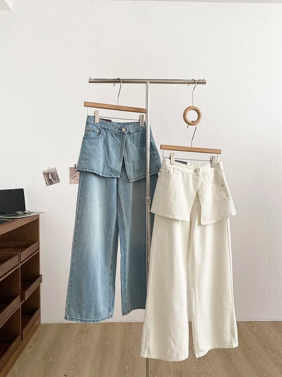 Jeans da Donna Primavera 2026, Stile Casual, Gamba Larga, Vita Alta, in Fibra di Poliestere, Chiusura con Bottoni, Colore Lavato