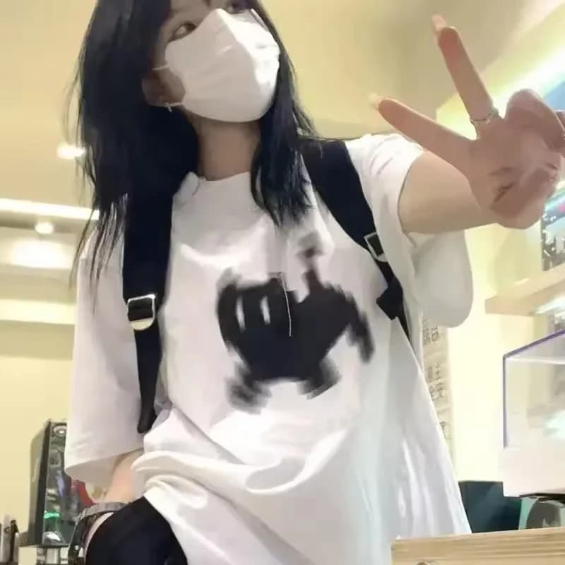Funny Black Cat Pixel Women Print T-Shirt Girl Round Neck Fun Psychedelic Black Cat Casual Y2K Harajuku Top Graphic Tees