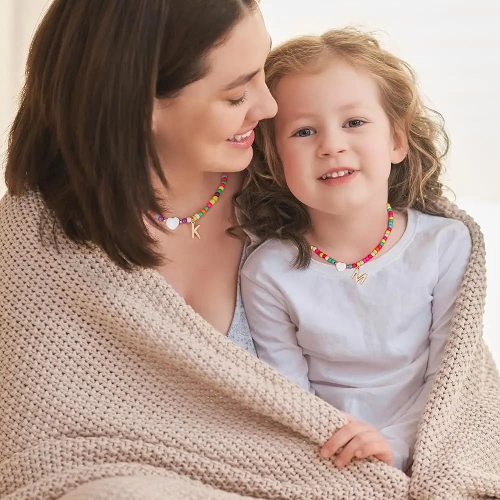 DAVINI Collana girocollo a cuore alla moda Collana multicolore fatta a mano con lettere di perline Regali di San Valentino per gioielli da donna e ragazza