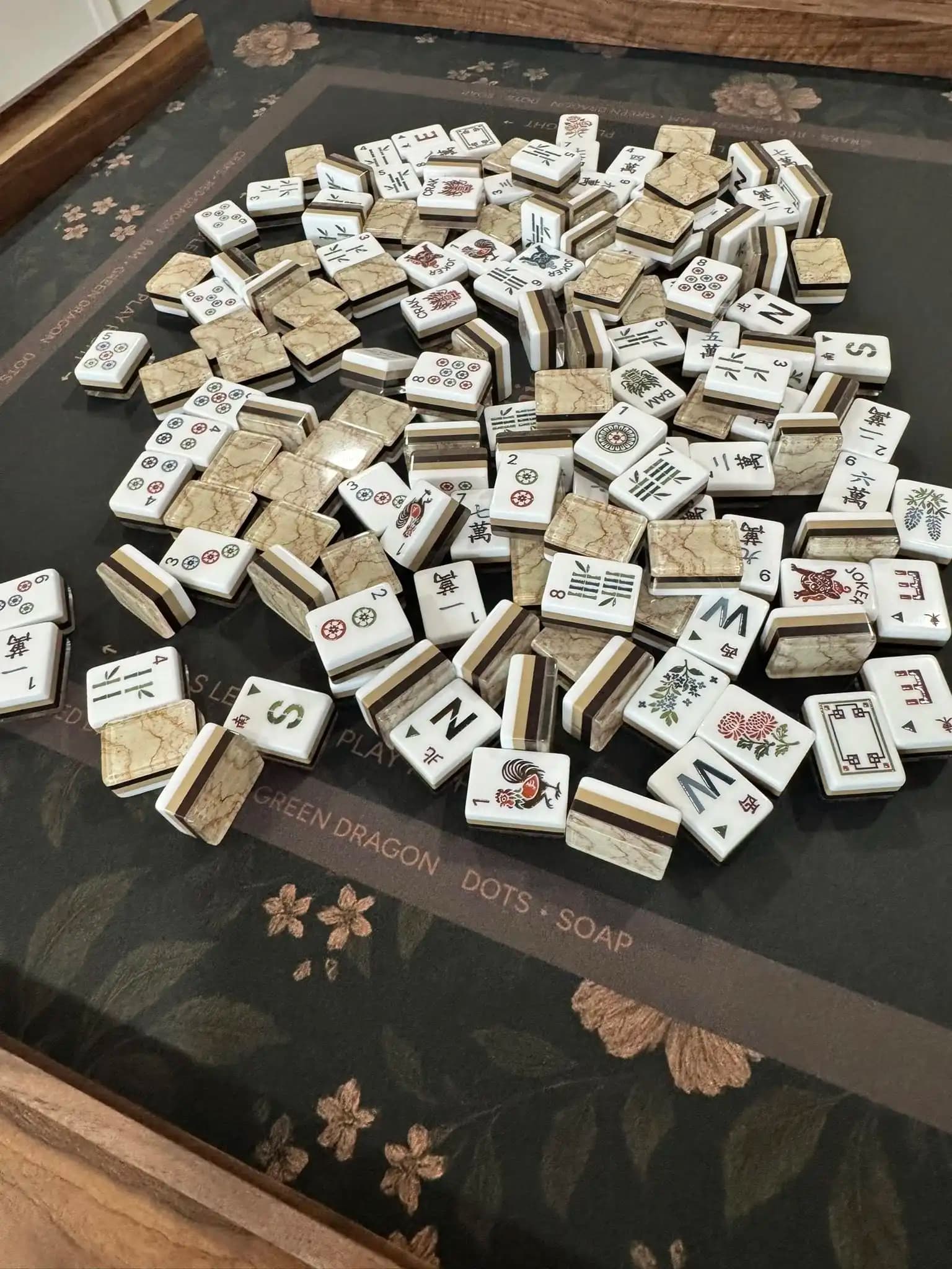160 Pieces of Burled Wood Grain Fourth Floor Acrylic American Mahjong Tiles From the Source Factory