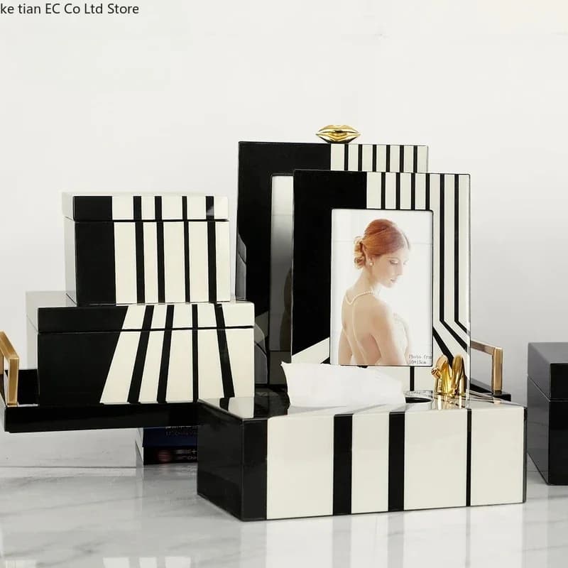 European Modern Piano Paint Decoration Picture Frame Light Luxury Home Decor Tissue Box Storage Tray Room Jewelry Storage Box