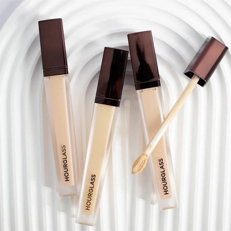 Correttore Viso Hourglass: Copertura Elevata per Macchie, Occhiaie e Rughe Lacrimali, Lunga Durata, Controllo Olio, Idratante, Trattamento Make-up