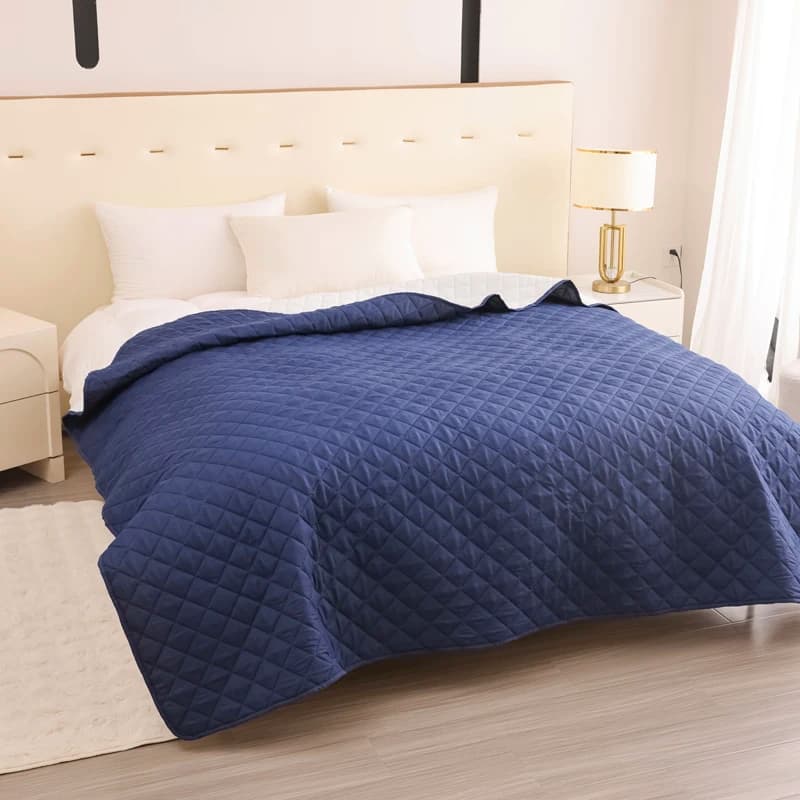 Urine Pad Quilted Bedspread Dirt-Proof Bed Protector Waterproof Dog Bed Cover Pet Blanket Furniture Pet Anti-dirt Couch Cover