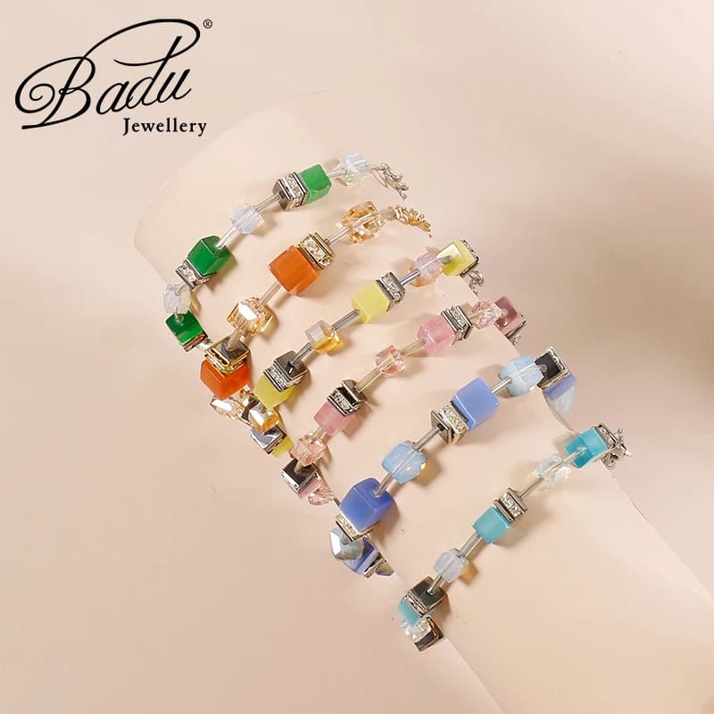 Braccialetto Estivo con Pietre Quadrate Colorate per Donne e Ragazze, Bracciale dell'Amicizia con Cristalli Incastonati, Gioiello di Moda 2023 Nuovo