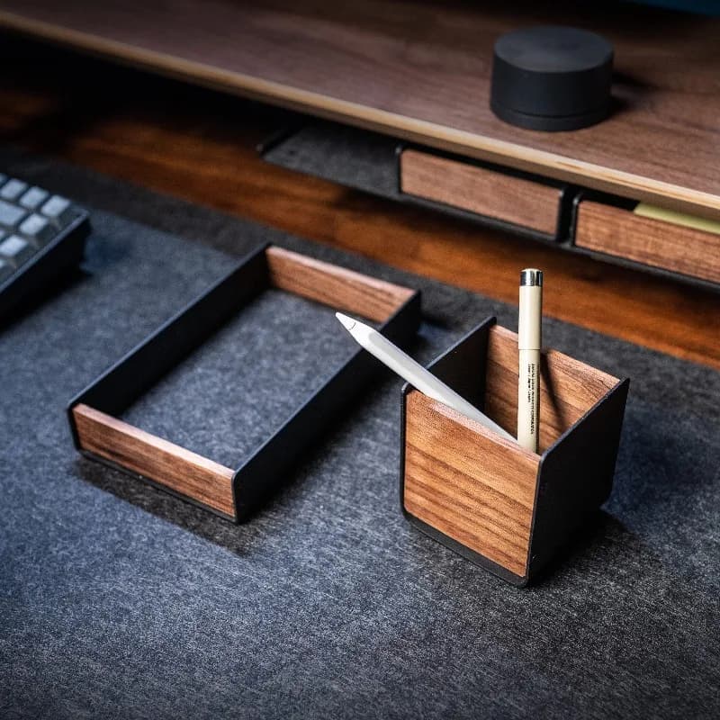 Supporto per Laptop in Legno di Noce, Accessori per Organizzazione Scrivania Modulare, Portapenne e Gestione Cancelleria per Ufficio