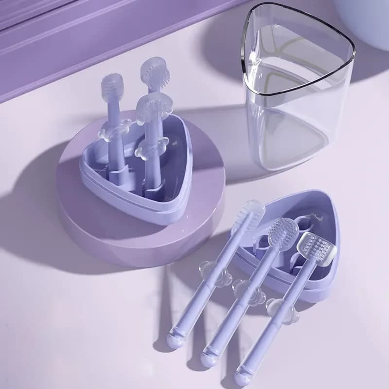 Spazzolino da denti in silicone per bambini Spazzolino da massaggio per lingua con denti avvolti 3D Pulisce delicatamente le macchie di latte per l'addestramento dei denti dei bambini