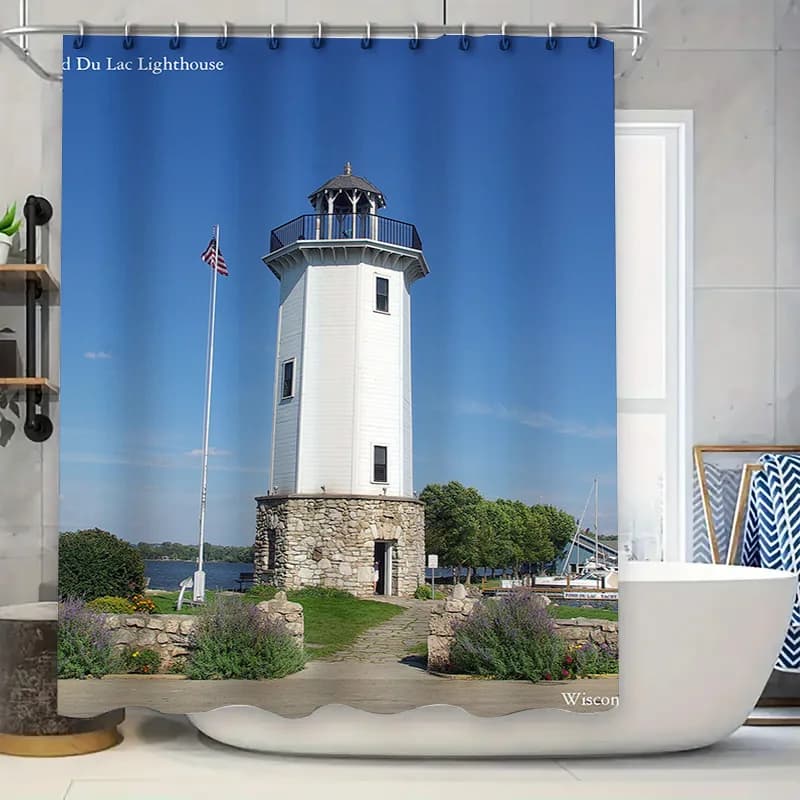 Tenda da doccia bianca in stile moderno con design a bottoni a forma di cuore, perfetta per l'arredamento del bagno