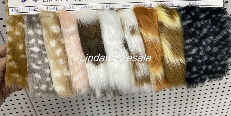 Nuovo tessuto in pelliccia sintetica con motivo mucca a pois cervo, tessuto in peluche imitazione coniglio, abbigliamento, scarpe, cuscini del sedile, materiale giocattolo per bagagli