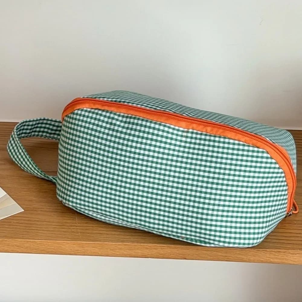 Pillow Shaped Travel Cosmetic Bag Multi-functional Plaid Checkered Toiletry Bag Large Opening Large Capacity Makeup Bag
