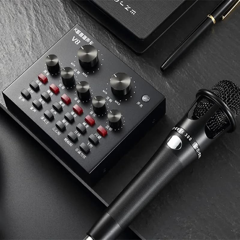 Set Microfono e Mixer Audio per Live Streaming: 12 Effetti Sonori, Scheda Audio per Telefono e Computer, Attrezzatura per Presentatori, Processore Audio da Palco
