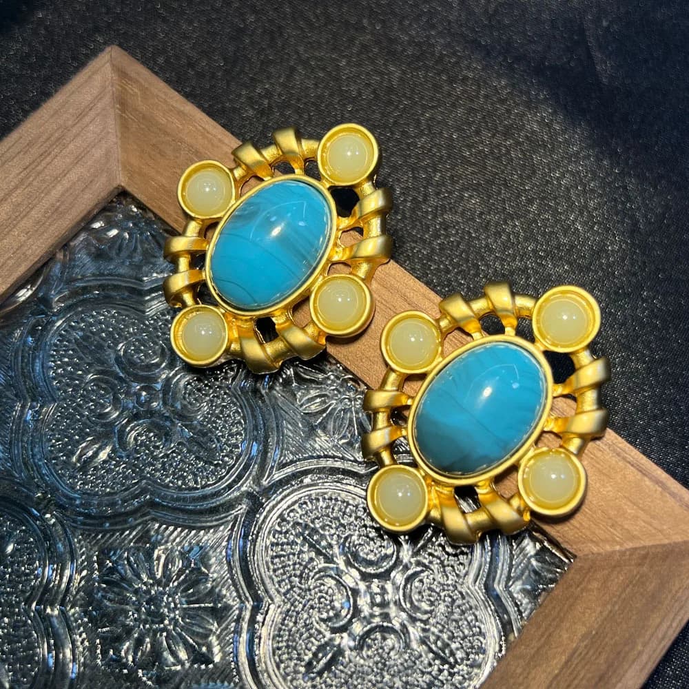 DIY accessories Retro vintage stud earrings niche 925 silver needle light luxury turquoise gold-plated versatile medieval earrin
