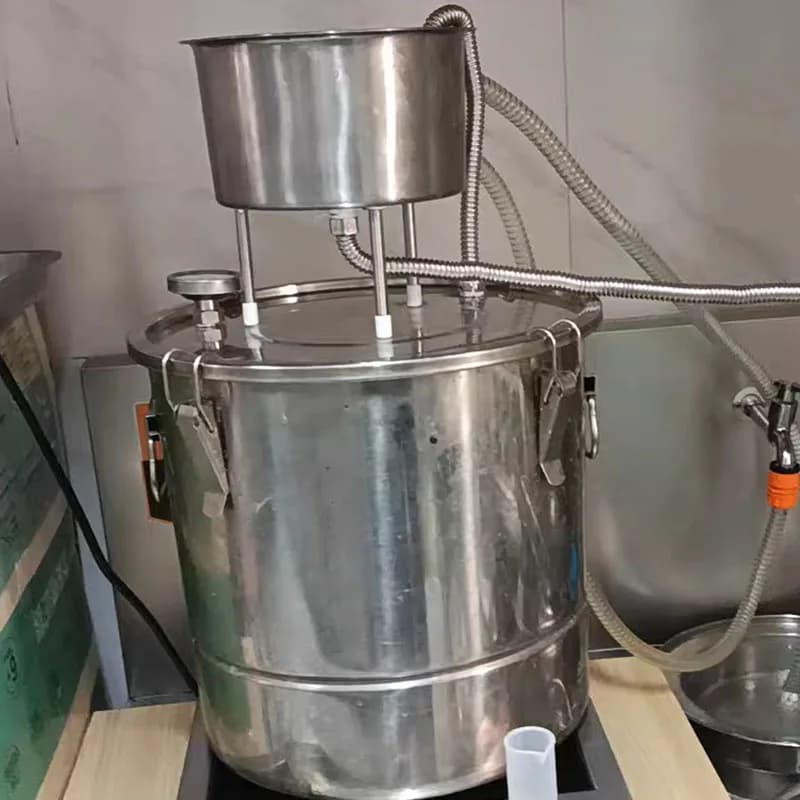 Piccola macchina per la produzione di birra con torre di distillazione in acciaio inossidabile, distillatore di alcol, kit per la produzione di brandy di vino, olio essenziale