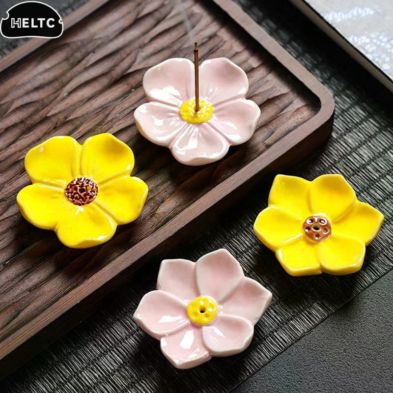 Mini Portaincenso in Ceramica 5,5cm x 5,5cm x 1cm, Delicato e Creativo, Portatile, per Bastoncini d'Incenso a Forma di Fiore