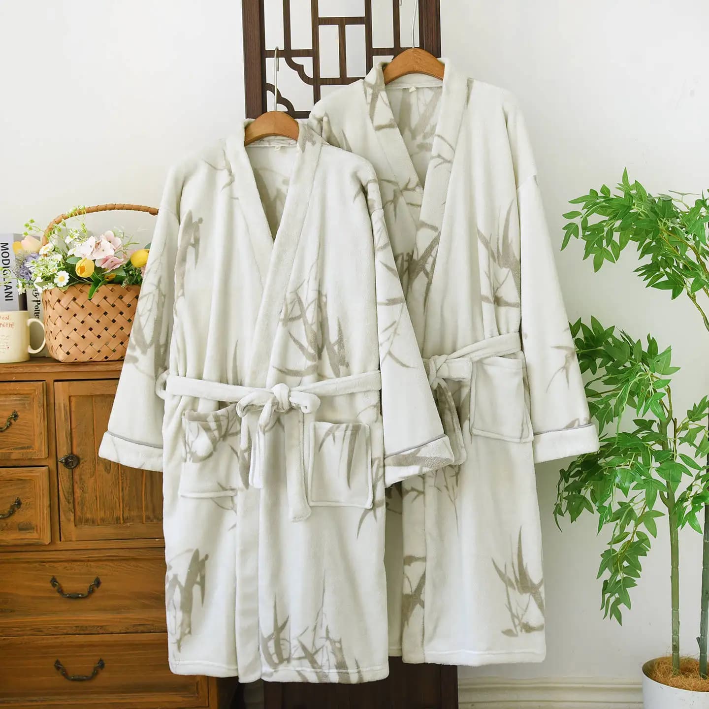 Couples Hotel Style Long Bath Robe Thickened Warm Flannel Autumn Winter Home Wear Bathrobe For Men And Women Sleep Robe