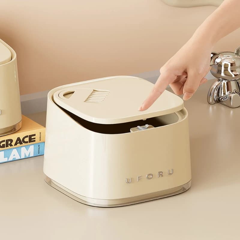 Mini contenitori per rifiuti da tavolo Tipo pressa e ribalta Cestino di carta con coperchio Bidoni per rifiuti Impermeabile Ufficio Soggiorno Casa Basurero JTW