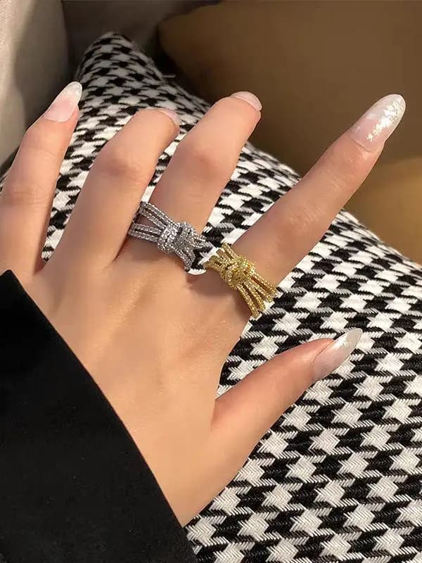 Anello a Nodo di Corda Multistrato con Diamanti per Donna, Anello Aperto alla Moda, Accessorio di Gioielleria
