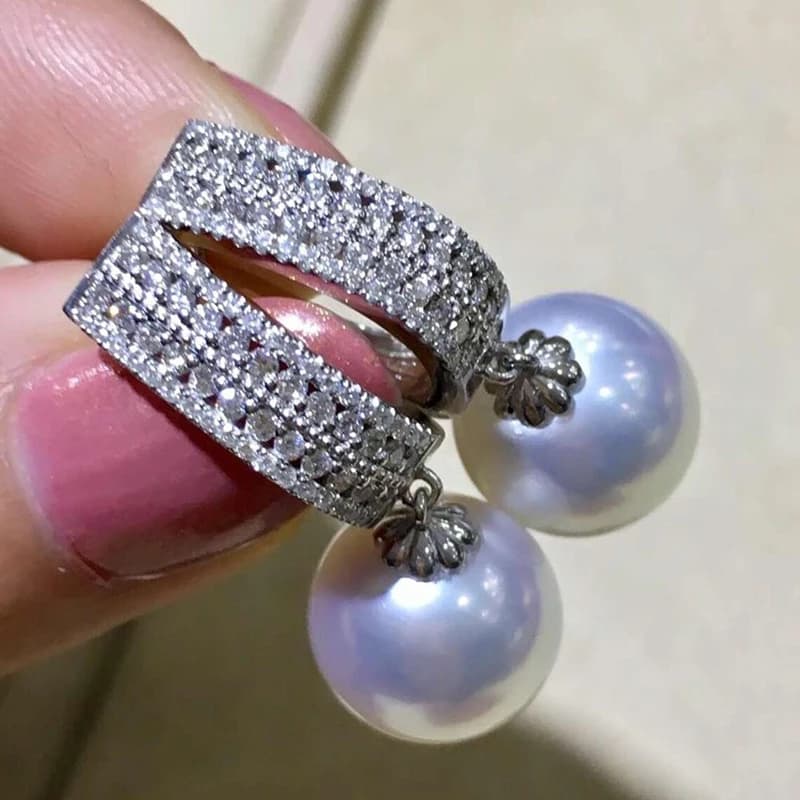 Huitan Bling Bling Pendant earrings with cubic zircons with round pendant with imitation pearl Luxury elegant woman jewelry for wedding