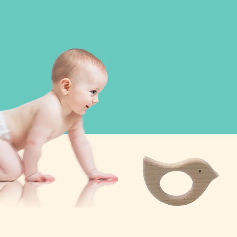 Beech Wooden Animal Shape Baby Chewable Teether Ideal for Infant Child Grinding Teeth Playing Baby Wooden Teether