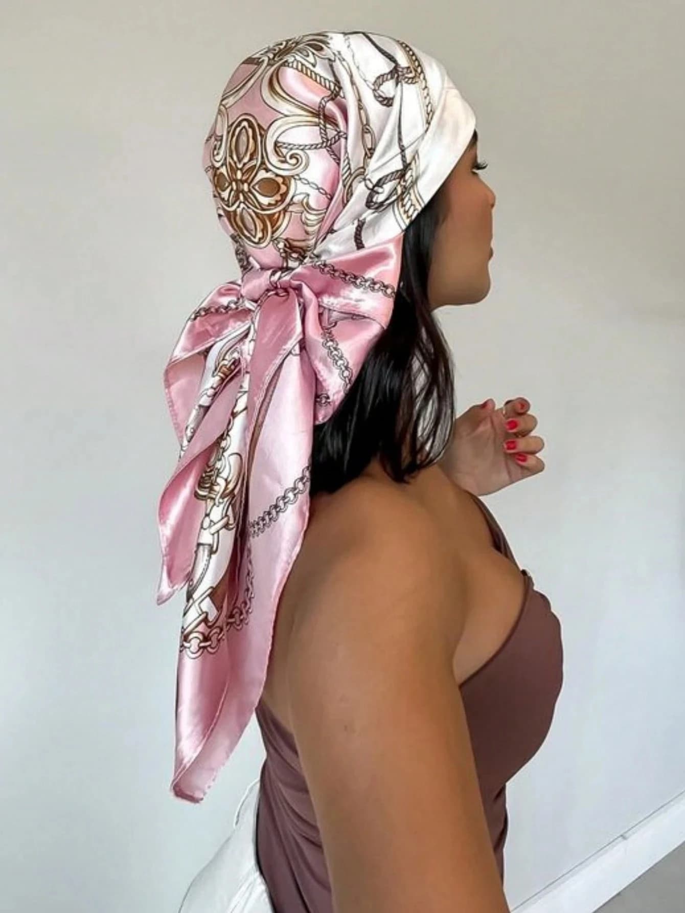Sciarpa quadrata in raso Donna Paisley Hijab Elegante 2026 Stampa Fazzoletto da collo in seta Scialle Avvolge Fascia per capelli Maniglia Accessori per capelli Bandana