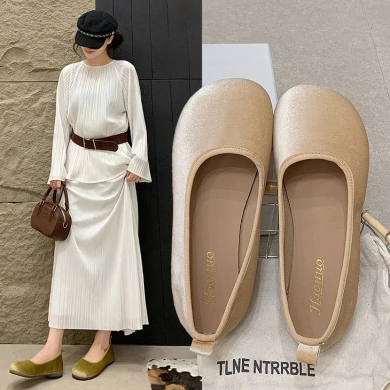 Women Velvet Ballet Flats Round Toe Slip‑on Flat Shoes Soft Comfortable Casual Loafers Daily Walking Dress Shoes for Ladies