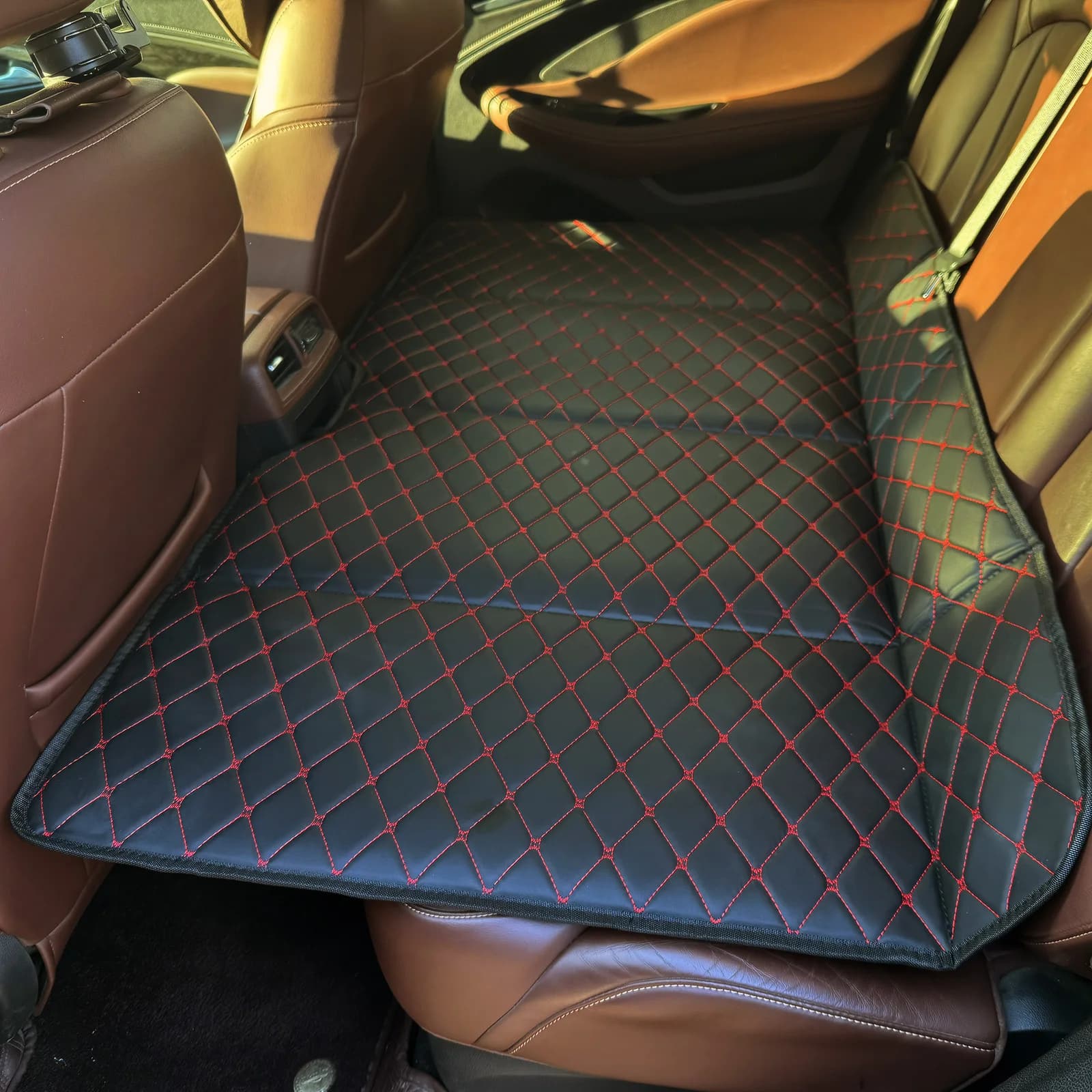 Materasso per Auto in Pelle PU, Materasso da Viaggio Portatile per Sedile Posteriore, Materasso Pieghevole Non Gonfiabile per Sedile Posteriore Auto, Tappetini per Dormire in Auto