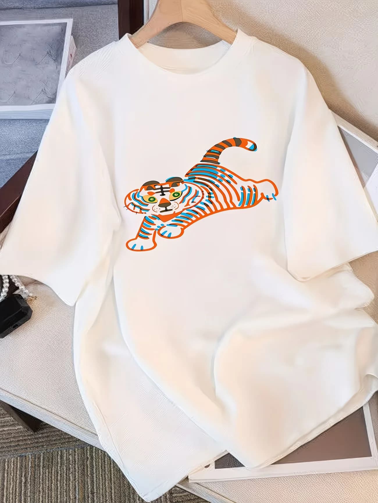 Tiger Graphic T Shirt Funny Animal Art Tee Retro Aesthetic Harajuku Streetwear Top Casual Unisex Short Sleeve Shirt