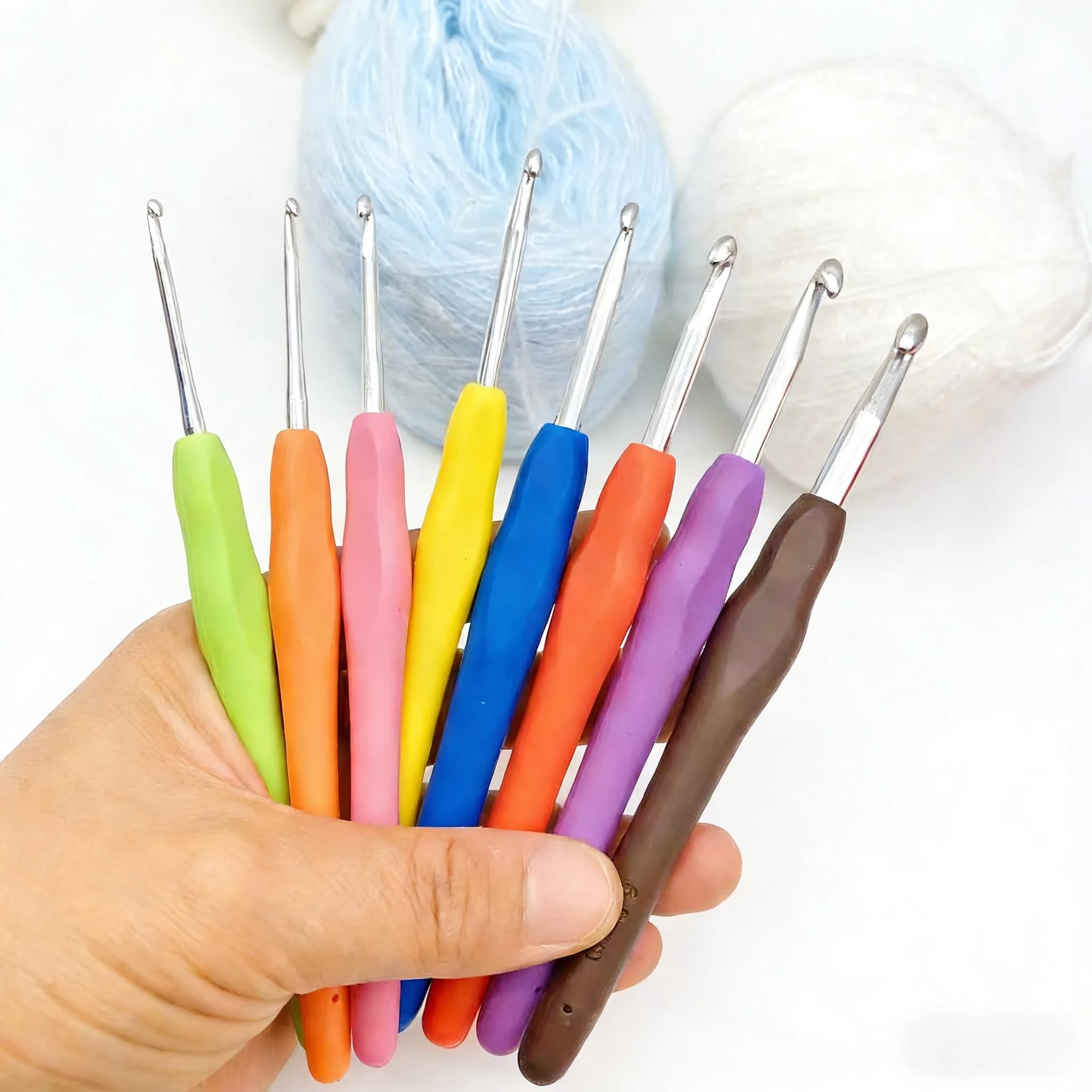 Set di 8 uncinetti, lunghezza totale 13,8 cm/5,43 pollici, include 8 specifiche di dimensioni 2/2,5/3/3,5/4/4,5/5/6 mm, adatto per appassionati di lavori a maglia fai-da-te, regalo per la festa della mamma, regalo per la nonna