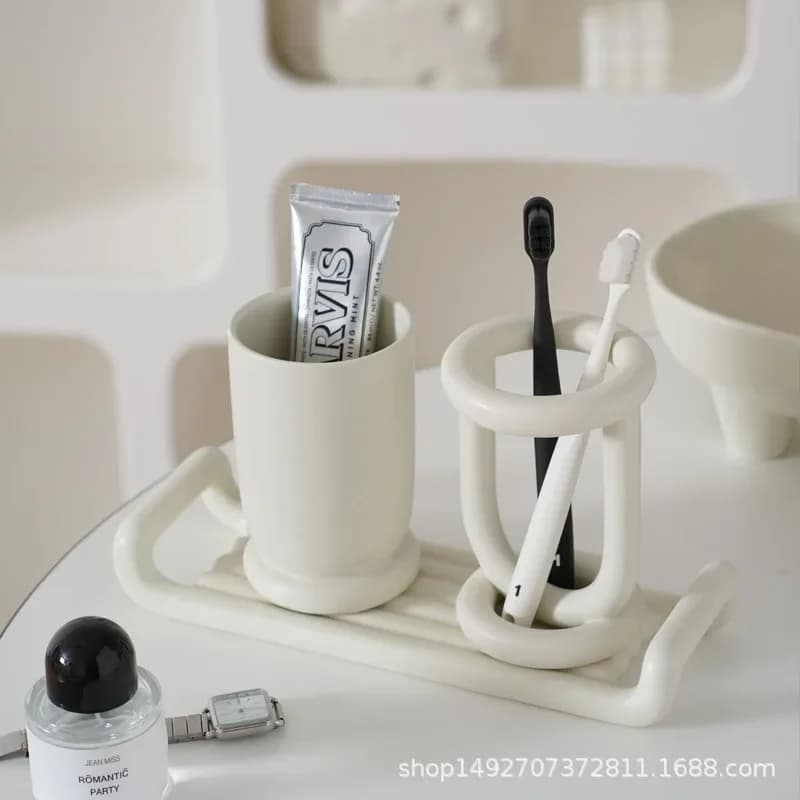 Articoli da toeletta per il bagno Collutorio Tazza Porta spazzolino Vassoio portaoggetti Set da bagno in ceramica Mensole da bagno Coppia tazze Portaoggetti