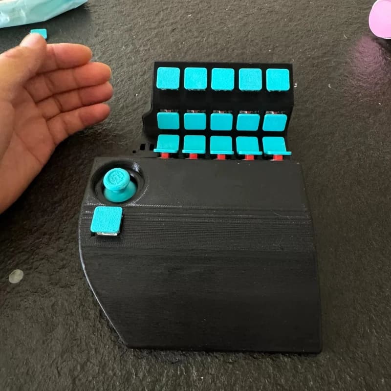 Nuova Tastiera da Gaming Curva a Una Mano Personalizzabile, Joystick Cablato QMK, Tasti Ergonomici Modificabili Online per Gaming, Teclado Regalo