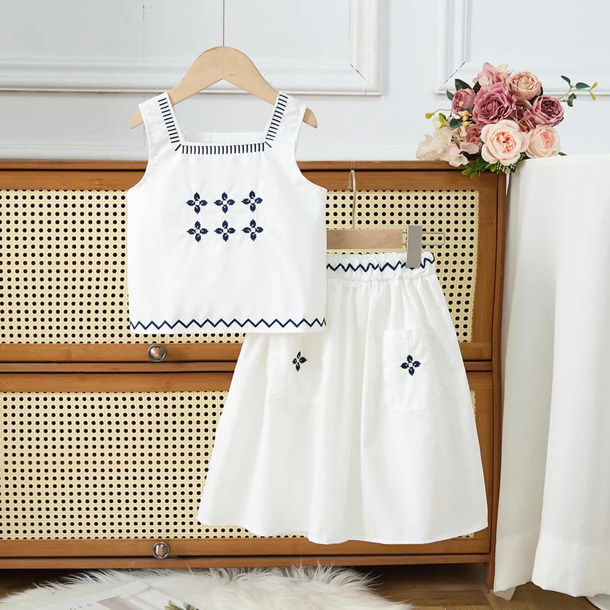 Children's Clothing Sets Floral Embroidery Sleeveless Top + Skirt 2pcs Kids Clothes Girls for 2 To 7 Years Baby Girl Outfit Set