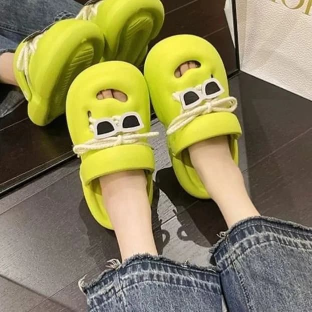 Large Size Women Slippers Roomy Wide Foot Design Soft Sole Anti Slip Comfortable Footwear for Big Feet
